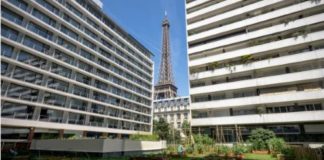 Un potager au pied de la Tour Eiffel